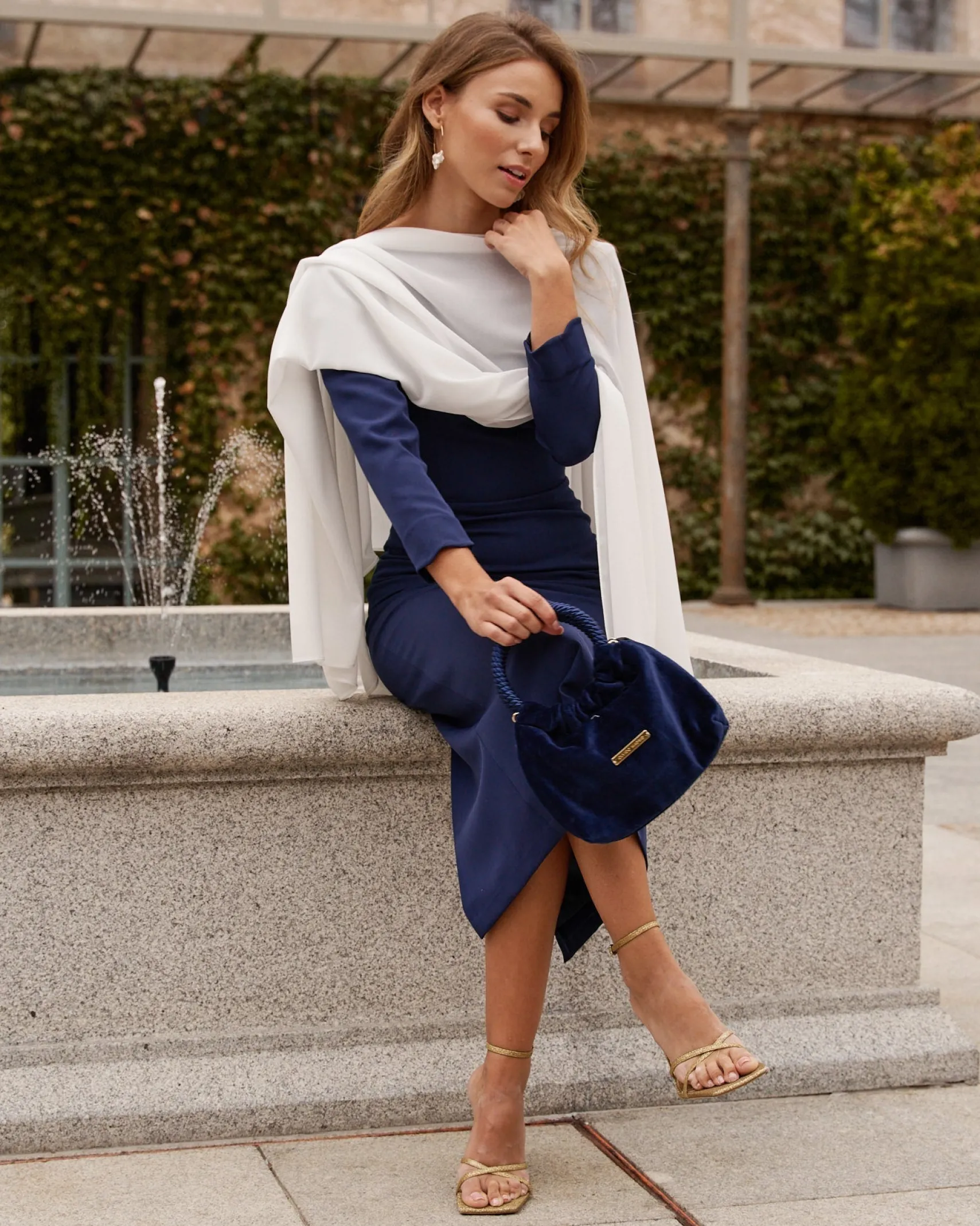 Miphai Capa Gala Blanca